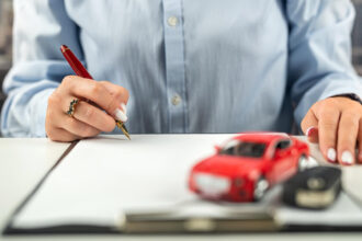 Vendre un véhicule : tout savoir sur les démarches et la vente en l'état